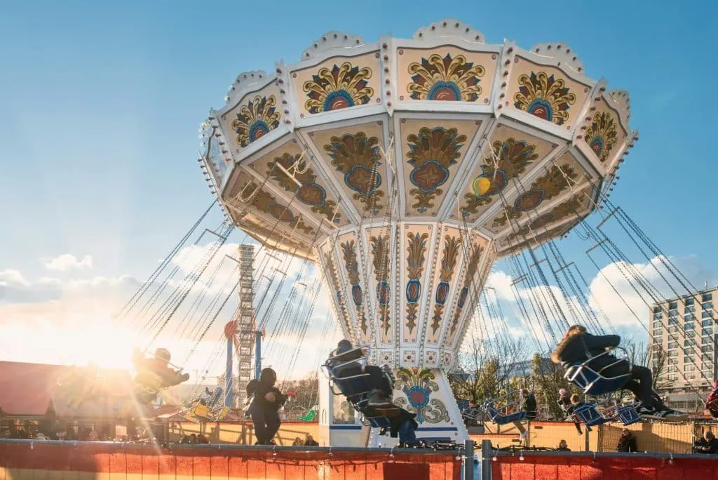 LinkedIn : pourquoi utiliser le carousel ? (source : Waxoo.fr)